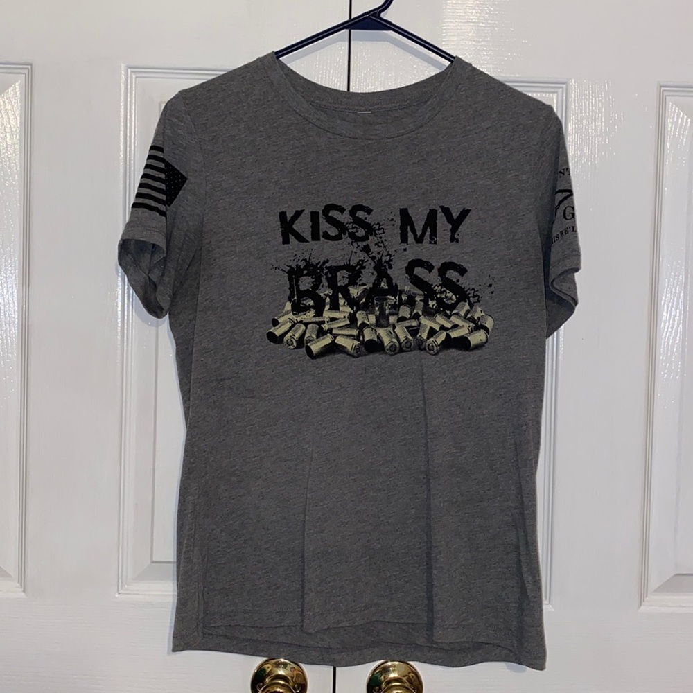 Grunt Style Kiss My Brass Women’s Tee